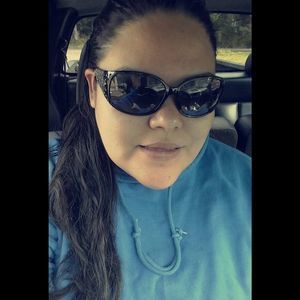 Meet your Posher, Antoinette